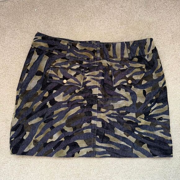 Camo Print Bodycon Mini Skirt – Size S - Picture 4 of 4